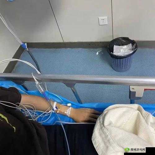 厕所偷拍潜入医院，如此行为引发热议：如何保护医院的隐私安全？